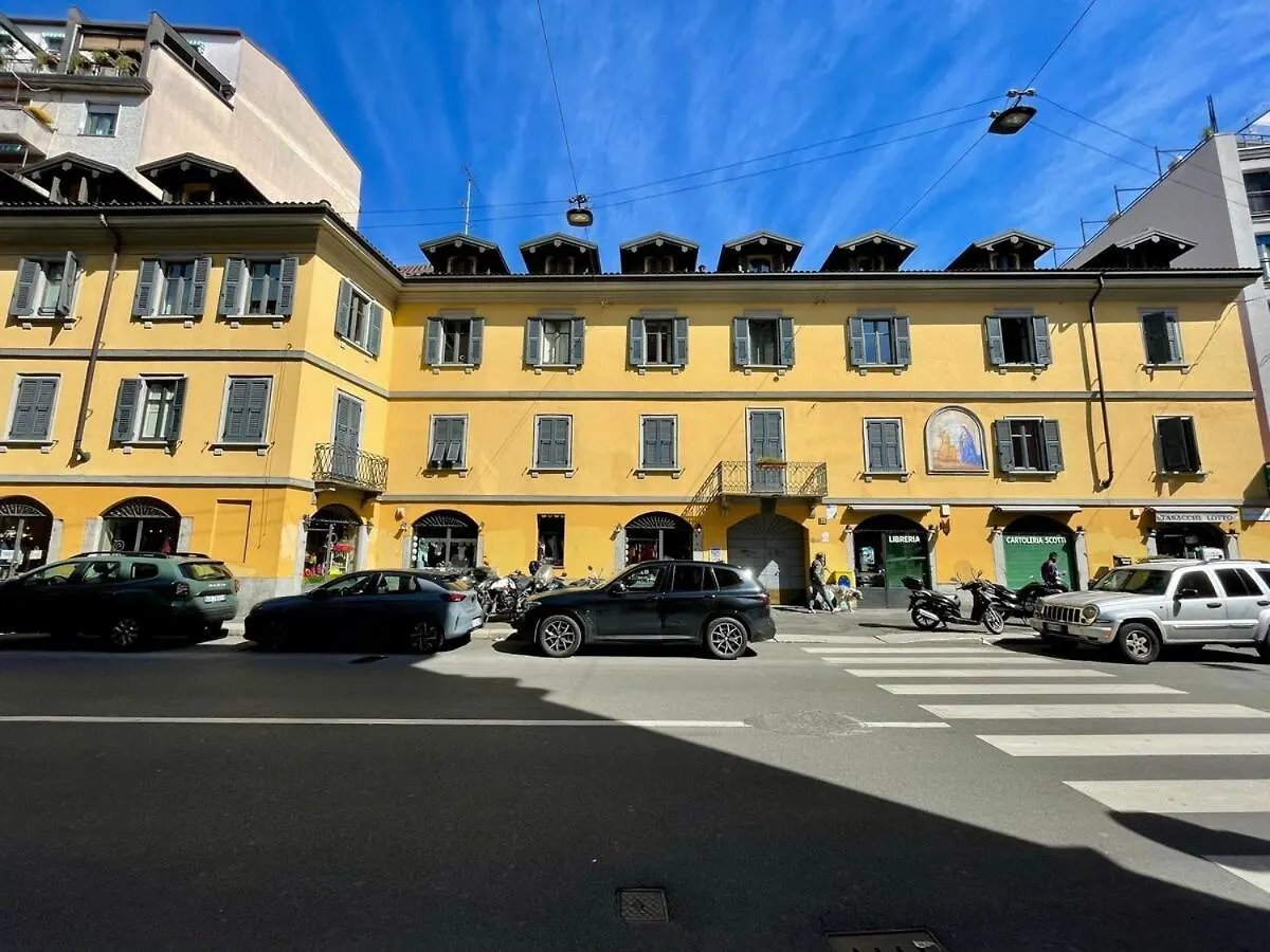 Appartement Interno Milanese A Due Passi Dal Centro 0*, Milan Italie